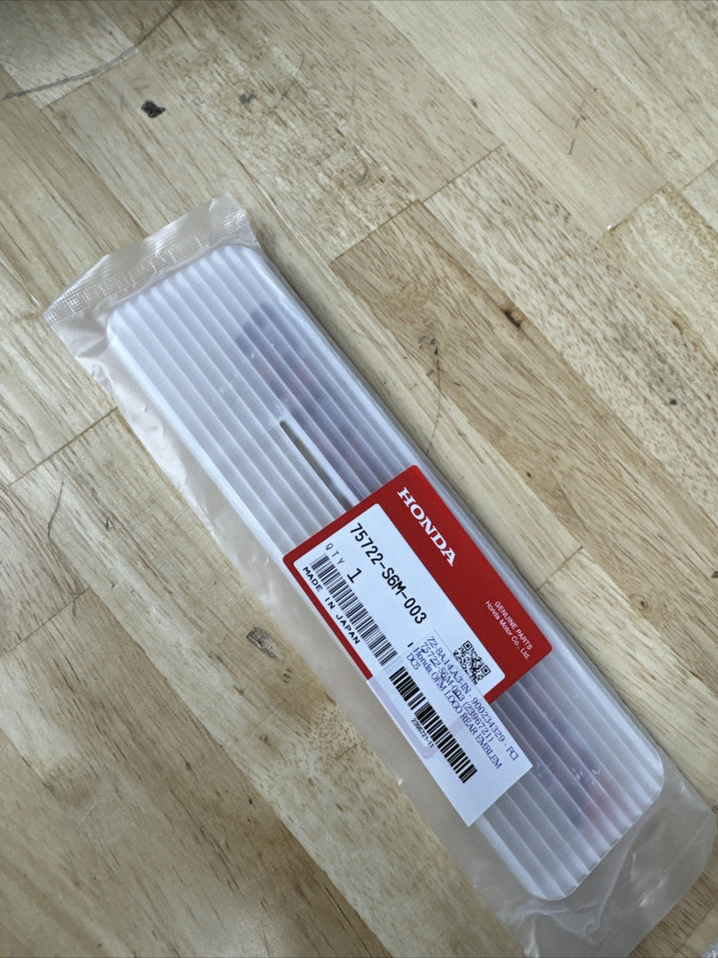 Genuine JDM Honda Integra Type R DC5 Acura RSX INTEGRA Emblem 75722-S6M-003