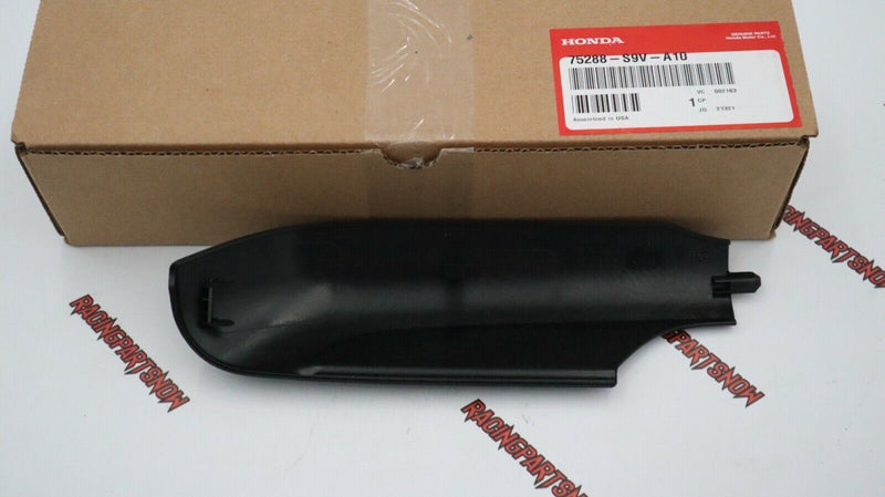 OEM Honda Pilot Driver Side Rear Roof Rail End Cap 2003-2008 Rack
