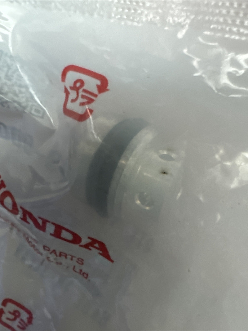 Honda 15140-PR3-000 Orifice Assy., Oil Control