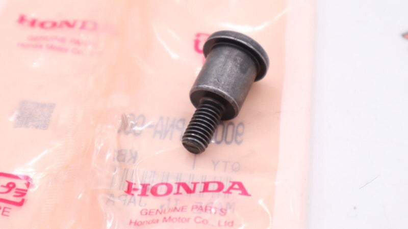 OEM HONDA OIL CHAIN GUIDE BOLT K20 K24 K Series For Oil Pump 90004-PNA-000