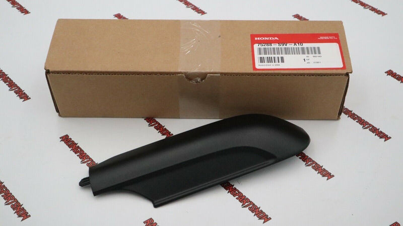 OEM Honda Pilot Driver Side Rear Roof Rail End Cap 2003-2008 Rack