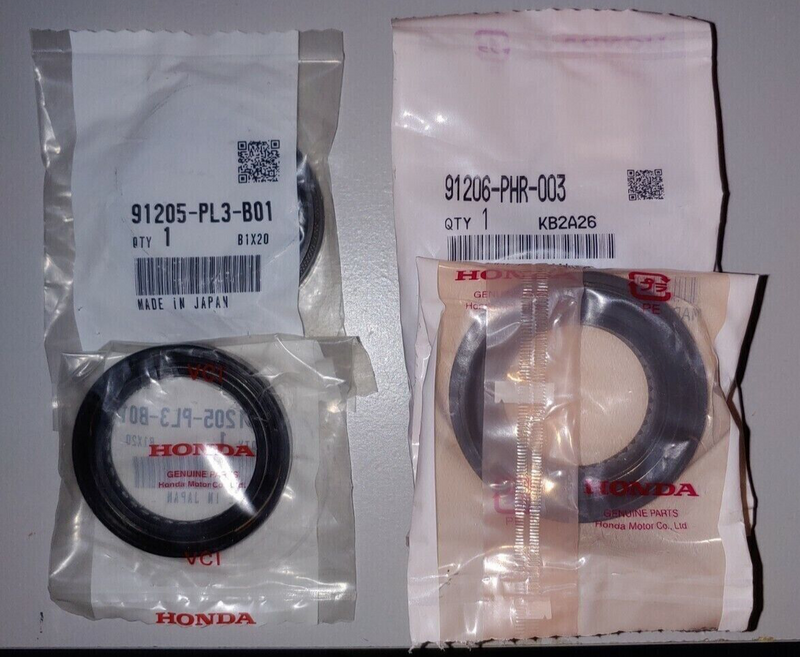 Honda Genuine OEM K-Series 6SPD Axle Seal 2PC Set NEW SEALED CIVIC SI RSX TSX